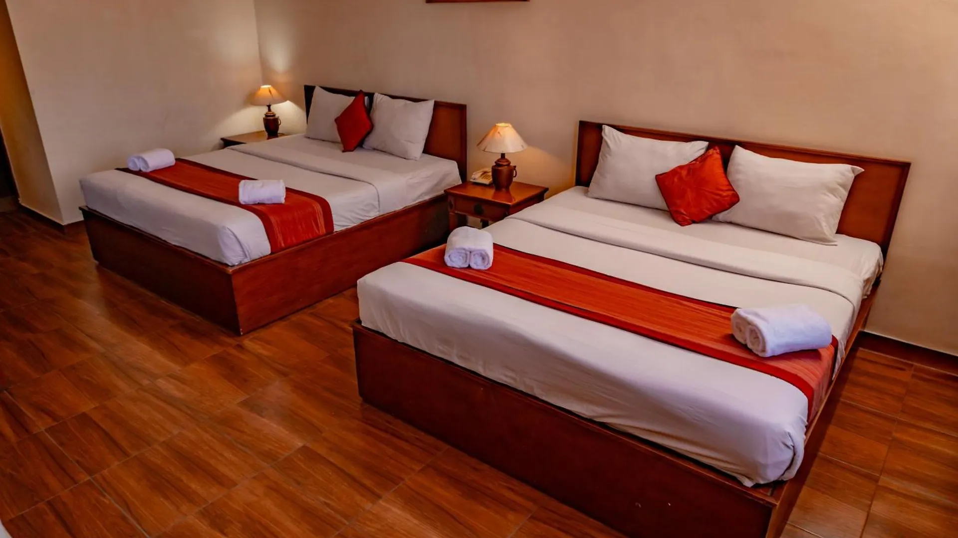Hotel Puri Dibia Kuta Kuta  2*, Kuta (Bali)